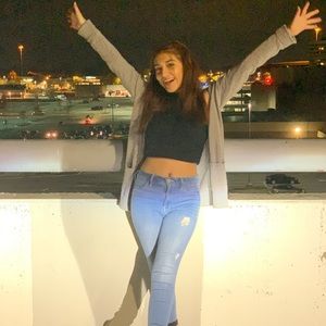 Meet your Posher, Elaina